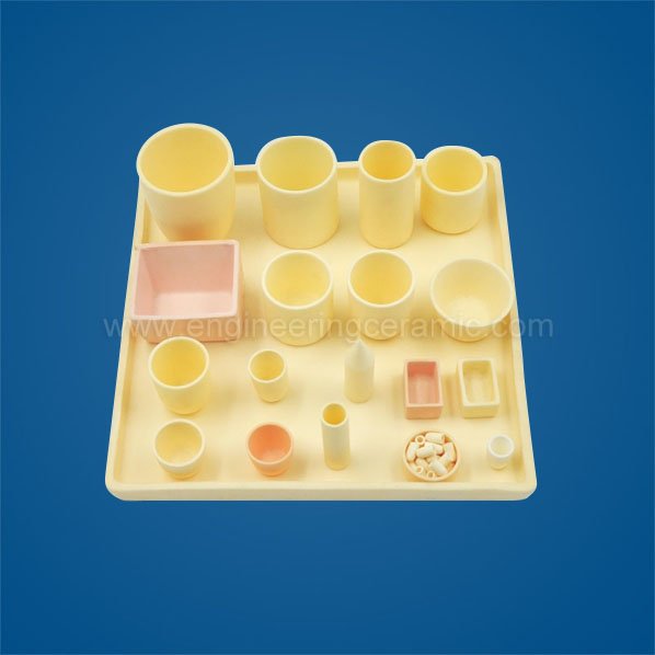 Warum sollten Sie sich für Laborgeräte aus Aluminiumoxidkeramik für Ihre Laboranforderungen entscheiden?